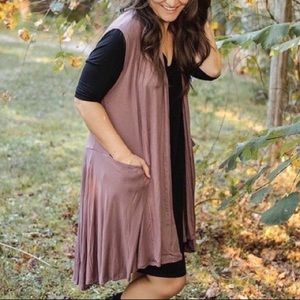 Lightweight Mauve cascade vest